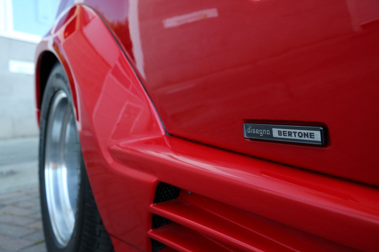 Used Lamborghini Countach 25th Anniversary  for Sale at Simon Furlonger