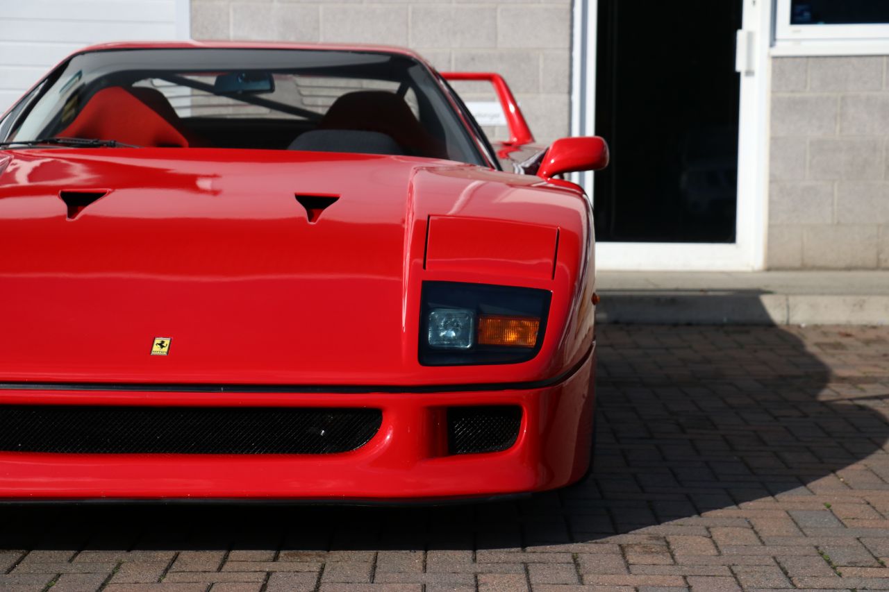 Used Ferrari F40 - 5,750 Miles - Classiche Certified  for Sale at Simon Furlonger