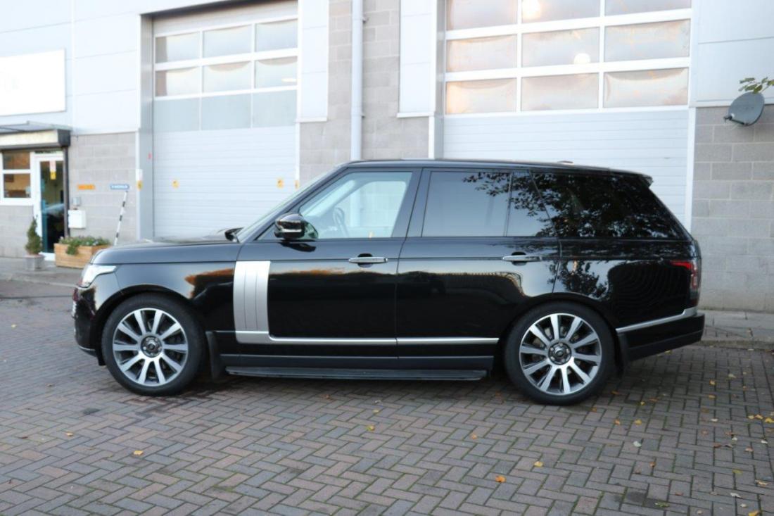 Used Land Rover Range Rover Vogue SDV8 for Sale at Simon Furlonger