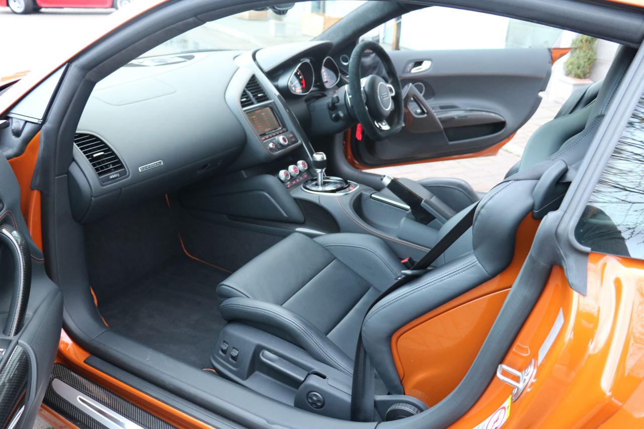 Used Audi R8 V10 Plus for Sale at Simon Furlonger