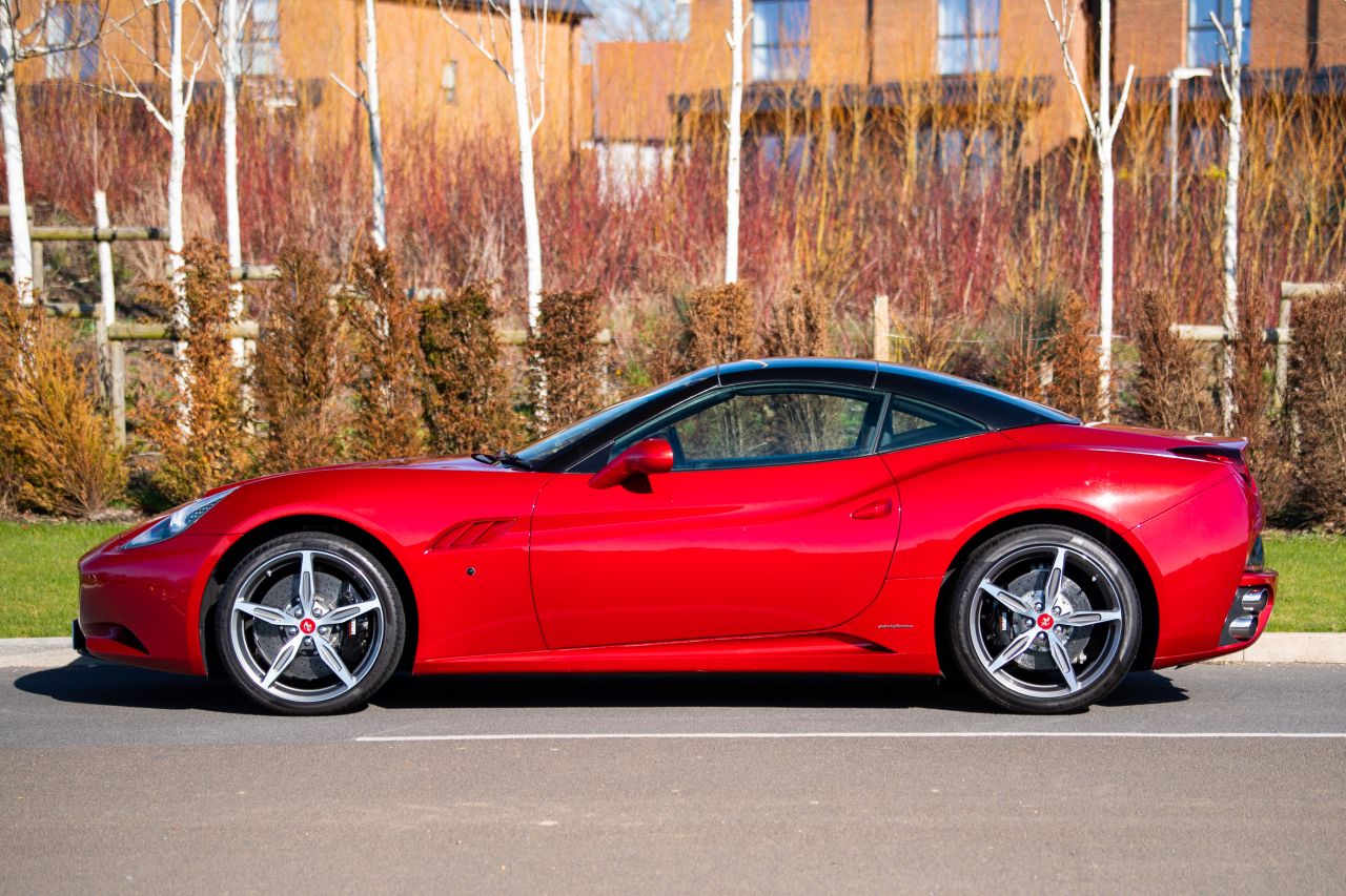 Used Ferrari California 30 - Handling Speciale Package for Sale at Simon Furlonger