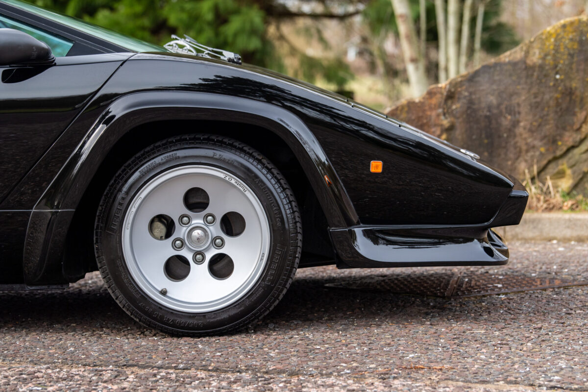 5000s Lamborghini Countach 5000S - Just 1,780 Miles - Simon Furlonger